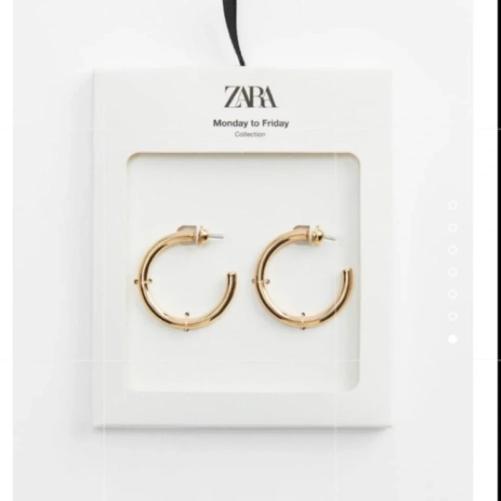 NWT Zara Gold Tone Hoop Earrings
